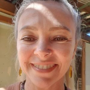 Meet your Posher, Simone